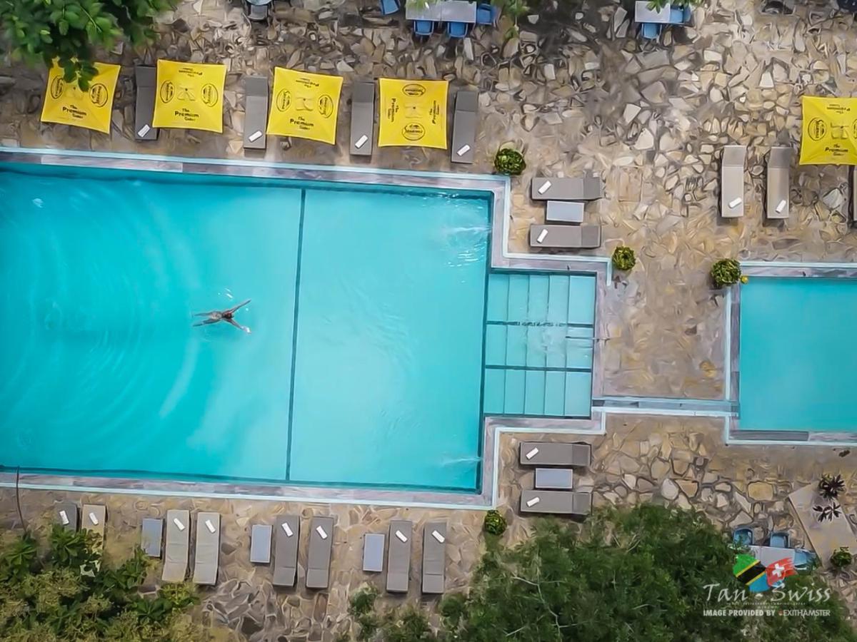 Tan-Swiss Lodge Mikumi Eksteriør bilde